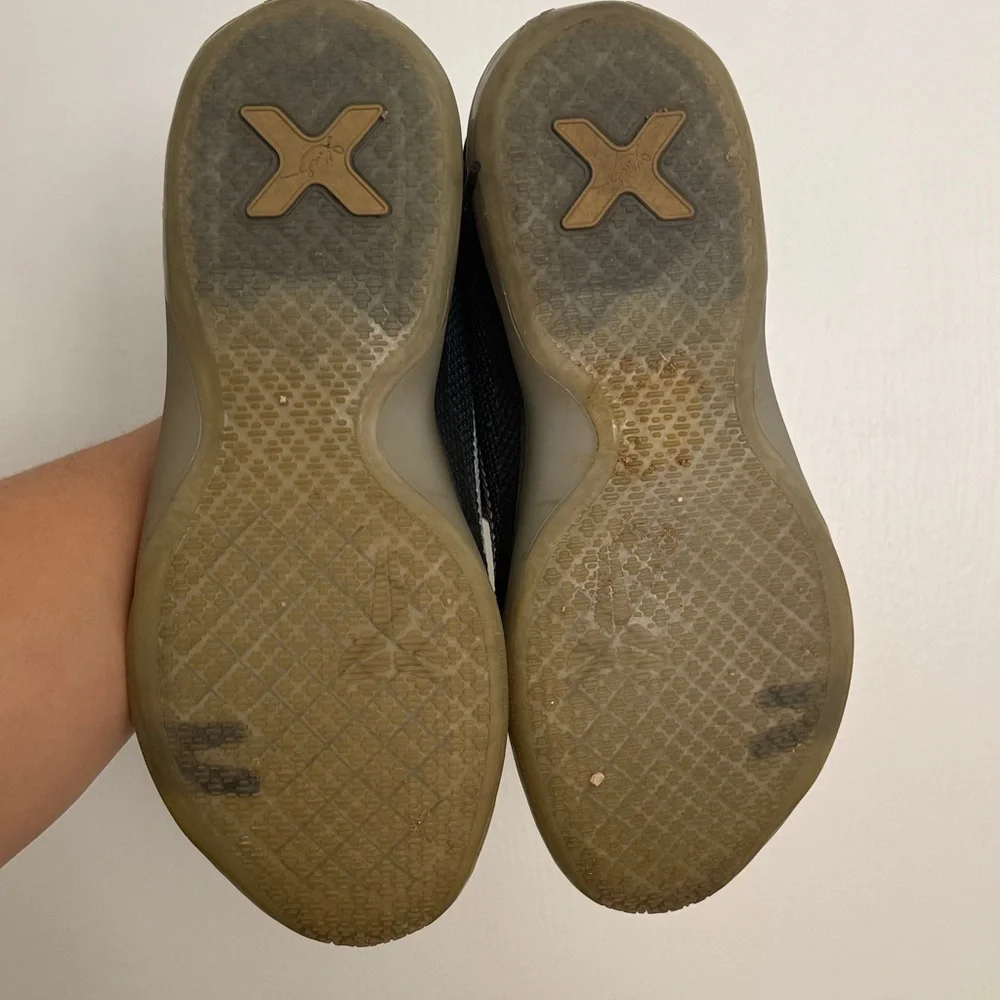 Kids 5Y Kobe 11 Shoes